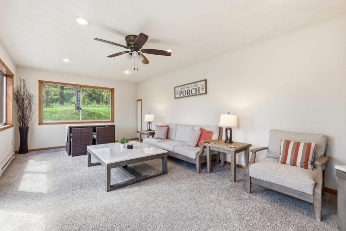 17 Cinnamon, GALENA, Illinois 61036, 4 Bedrooms Bedrooms, ,4 BathroomsBathrooms,House,For Sale,Cinnamon,202602837
