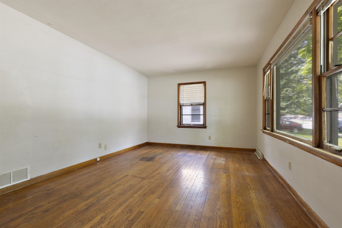 2412 MIDWAY, ROCKFORD, Illinois 61103, 3 Bedrooms Bedrooms, ,1 BathroomBathrooms,House,For Sale,MIDWAY,202602838