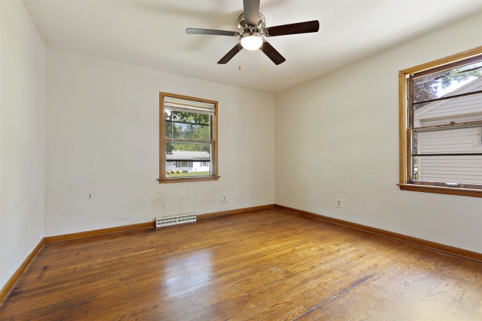 2412 MIDWAY, ROCKFORD, Illinois 61103, 3 Bedrooms Bedrooms, ,1 BathroomBathrooms,House,For Sale,MIDWAY,202602838