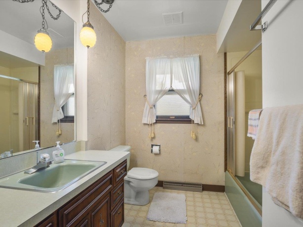 9640 Cunningham, WINNEBAGO, Illinois 61088, 3 Bedrooms Bedrooms, ,1 BathroomBathrooms,House,For Sale,Cunningham,202602839