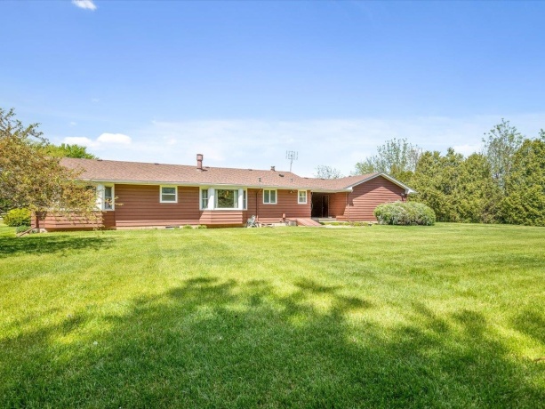 9640 Cunningham, WINNEBAGO, Illinois 61088, 3 Bedrooms Bedrooms, ,1 BathroomBathrooms,House,For Sale,Cunningham,202602839