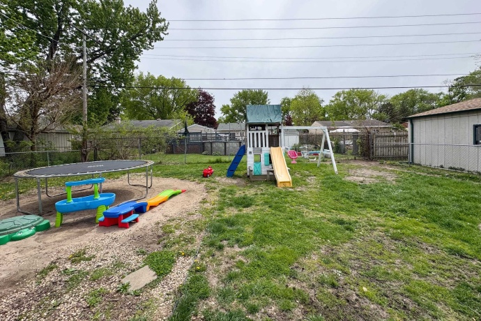 1119 Evans, MACHESNEY PARK, Illinois 61115, 2 Bedrooms Bedrooms, ,2 BathroomsBathrooms,House,For Sale,Evans,202602840