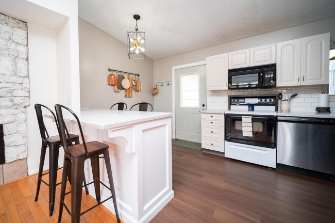 1119 Evans, MACHESNEY PARK, Illinois 61115, 2 Bedrooms Bedrooms, ,2 BathroomsBathrooms,House,For Sale,Evans,202602840