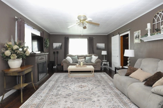 215 Wasson, Streator, Illinois 61364, 4 Bedrooms Bedrooms, ,1 BathroomBathrooms,House,For Sale,Wasson,202602841