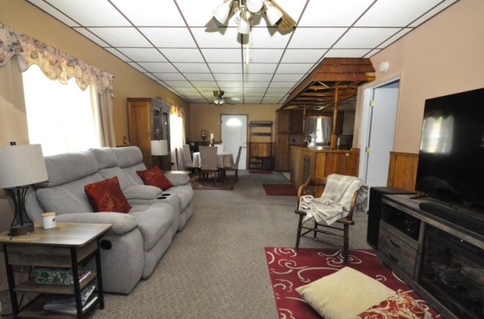 215 Wasson, Streator, Illinois 61364, 4 Bedrooms Bedrooms, ,1 BathroomBathrooms,House,For Sale,Wasson,202602841