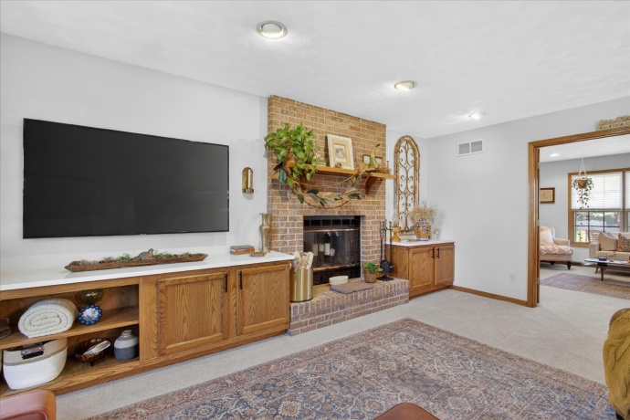 12117 Whispering Winds, ROSCOE, Illinois 61073, 4 Bedrooms Bedrooms, ,3 BathroomsBathrooms,House,For Sale,Whispering Winds,202602842