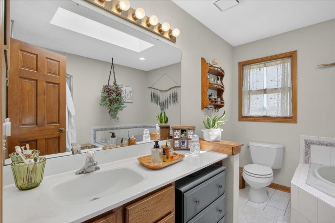 12117 Whispering Winds, ROSCOE, Illinois 61073, 4 Bedrooms Bedrooms, ,3 BathroomsBathrooms,House,For Sale,Whispering Winds,202602842