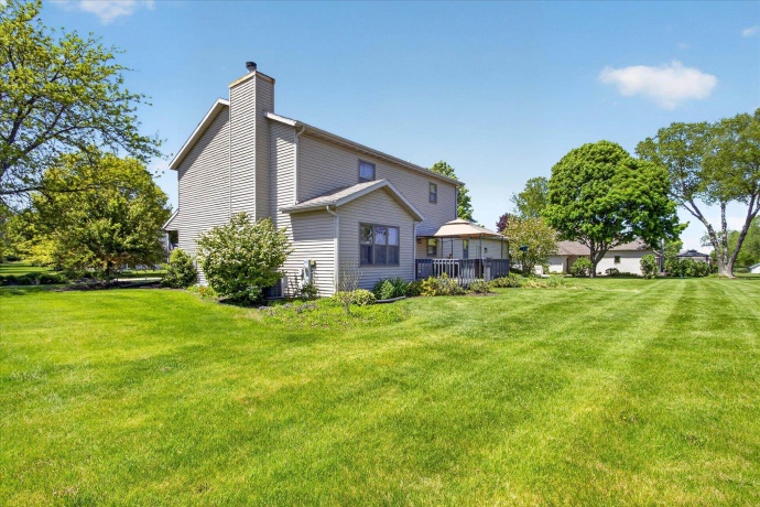 12117 Whispering Winds, ROSCOE, Illinois 61073, 4 Bedrooms Bedrooms, ,3 BathroomsBathrooms,House,For Sale,Whispering Winds,202602842