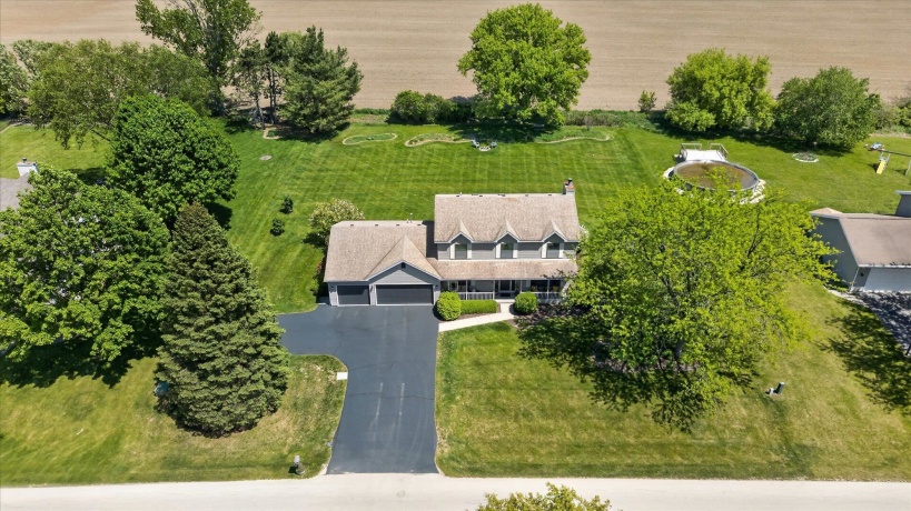 12117 Whispering Winds, ROSCOE, Illinois 61073, 4 Bedrooms Bedrooms, ,3 BathroomsBathrooms,House,For Sale,Whispering Winds,202602842