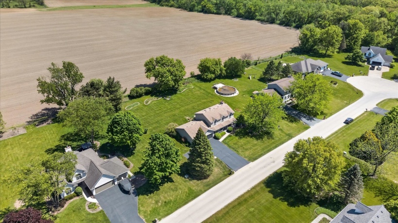 12117 Whispering Winds, ROSCOE, Illinois 61073, 4 Bedrooms Bedrooms, ,3 BathroomsBathrooms,House,For Sale,Whispering Winds,202602842