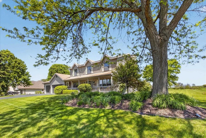 12117 Whispering Winds, ROSCOE, Illinois 61073, 4 Bedrooms Bedrooms, ,3 BathroomsBathrooms,House,For Sale,Whispering Winds,202602842