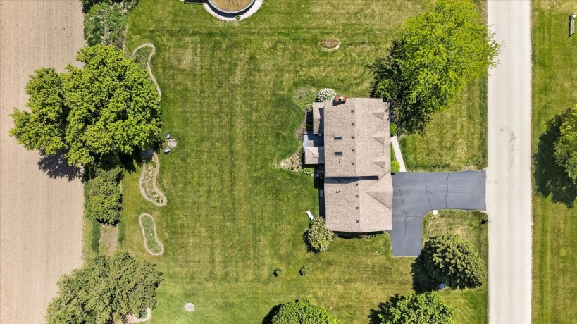 12117 Whispering Winds, ROSCOE, Illinois 61073, 4 Bedrooms Bedrooms, ,3 BathroomsBathrooms,House,For Sale,Whispering Winds,202602842