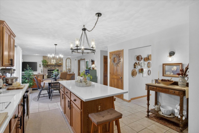12117 Whispering Winds, ROSCOE, Illinois 61073, 4 Bedrooms Bedrooms, ,3 BathroomsBathrooms,House,For Sale,Whispering Winds,202602842