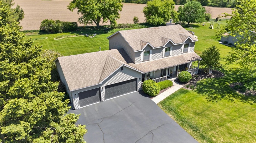 12117 Whispering Winds, ROSCOE, Illinois 61073, 4 Bedrooms Bedrooms, ,3 BathroomsBathrooms,House,For Sale,Whispering Winds,202602842