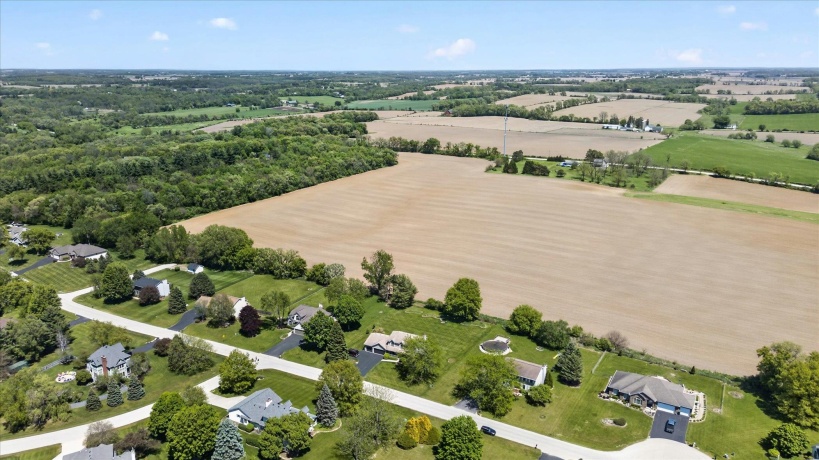 12117 Whispering Winds, ROSCOE, Illinois 61073, 4 Bedrooms Bedrooms, ,3 BathroomsBathrooms,House,For Sale,Whispering Winds,202602842