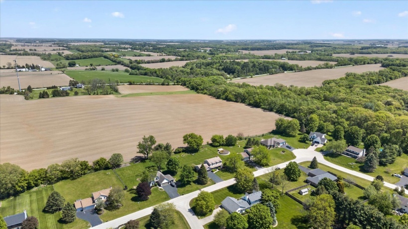 12117 Whispering Winds, ROSCOE, Illinois 61073, 4 Bedrooms Bedrooms, ,3 BathroomsBathrooms,House,For Sale,Whispering Winds,202602842