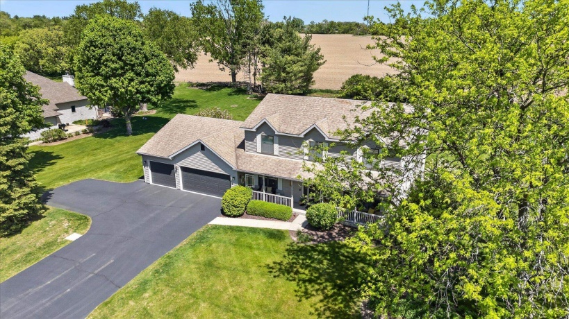 12117 Whispering Winds, ROSCOE, Illinois 61073, 4 Bedrooms Bedrooms, ,3 BathroomsBathrooms,House,For Sale,Whispering Winds,202602842