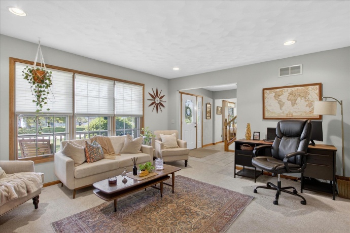 12117 Whispering Winds, ROSCOE, Illinois 61073, 4 Bedrooms Bedrooms, ,3 BathroomsBathrooms,House,For Sale,Whispering Winds,202602842