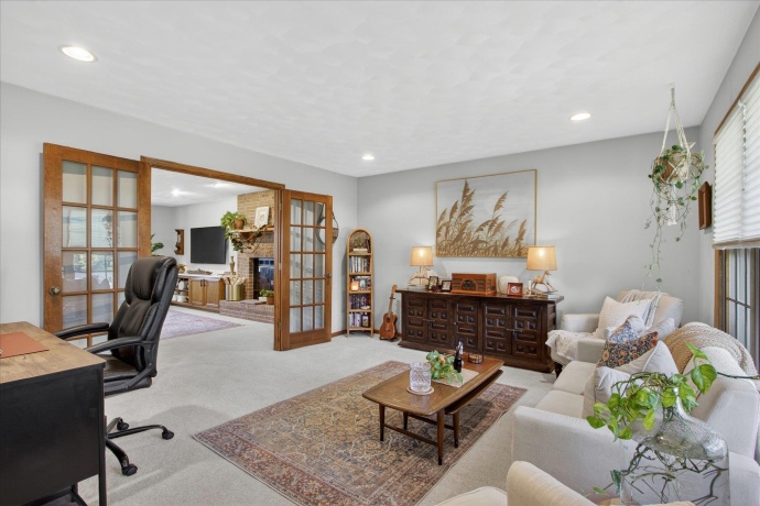 12117 Whispering Winds, ROSCOE, Illinois 61073, 4 Bedrooms Bedrooms, ,3 BathroomsBathrooms,House,For Sale,Whispering Winds,202602842