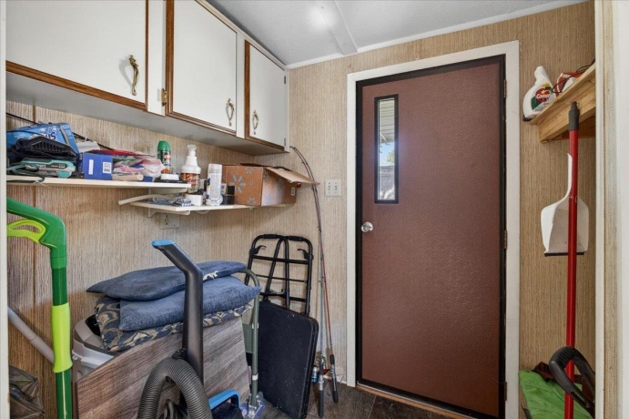 501 Lindenwood, BELVIDERE, Illinois 61008, 2 Bedrooms Bedrooms, ,2 BathroomsBathrooms,House,For Sale,Lindenwood,202602852
