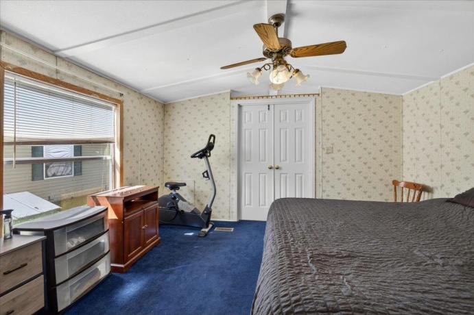 501 Lindenwood, BELVIDERE, Illinois 61008, 2 Bedrooms Bedrooms, ,2 BathroomsBathrooms,House,For Sale,Lindenwood,202602852