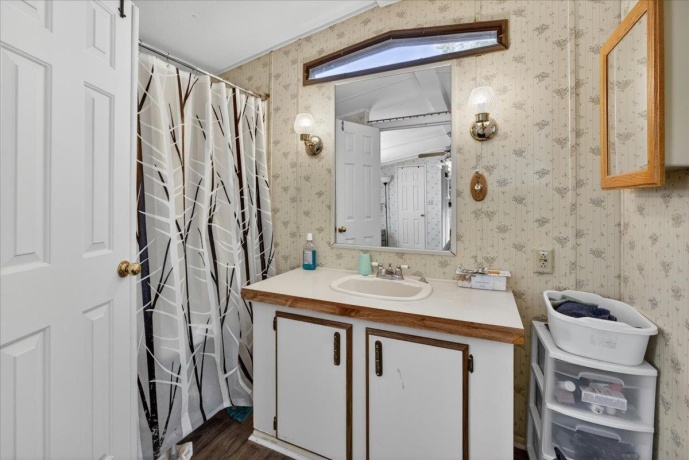 501 Lindenwood, BELVIDERE, Illinois 61008, 2 Bedrooms Bedrooms, ,2 BathroomsBathrooms,House,For Sale,Lindenwood,202602852