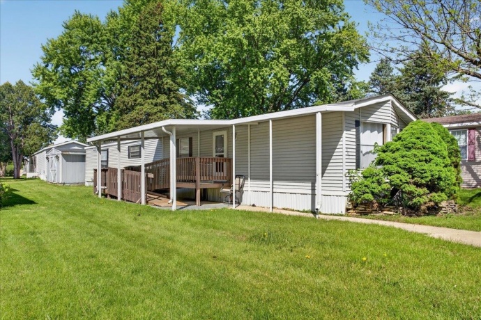 501 Lindenwood, BELVIDERE, Illinois 61008, 2 Bedrooms Bedrooms, ,2 BathroomsBathrooms,House,For Sale,Lindenwood,202602852