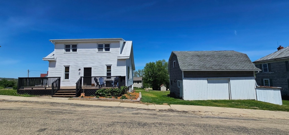 133 Washington, ELIZABETH, Illinois 61028, 3 Bedrooms Bedrooms, ,1 BathroomBathrooms,House,For Sale,Washington,202602853