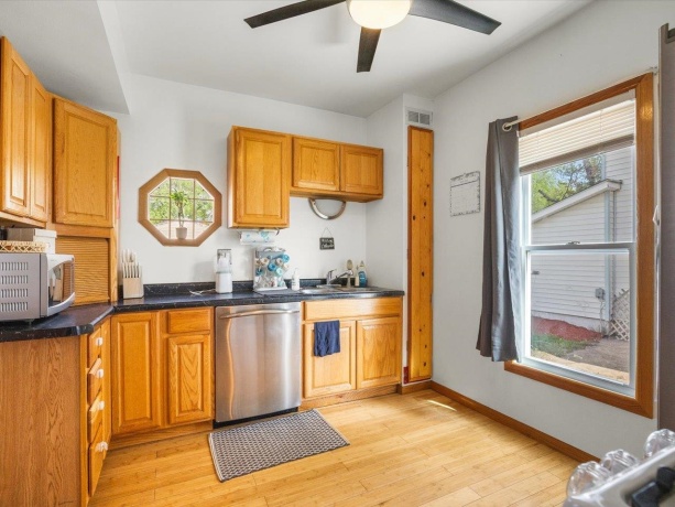 131 8th, SOUTH BELOIT, Illinois 61080, 2 Bedrooms Bedrooms, ,1 BathroomBathrooms,House,For Sale,8th,202602857