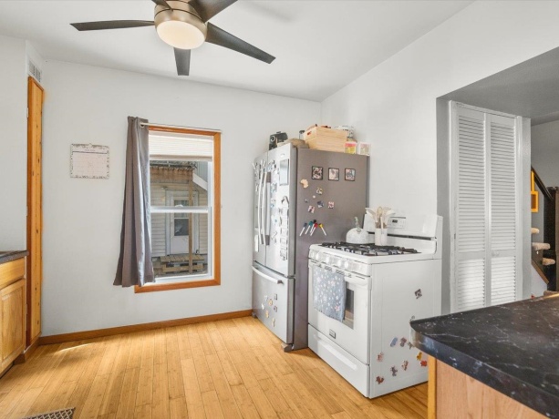 131 8th, SOUTH BELOIT, Illinois 61080, 2 Bedrooms Bedrooms, ,1 BathroomBathrooms,House,For Sale,8th,202602857