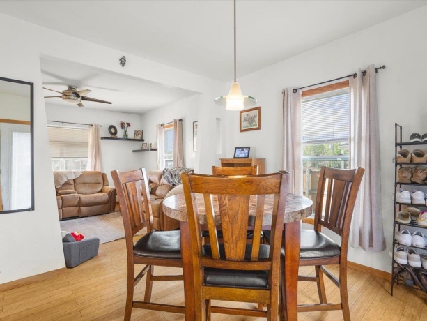 131 8th, SOUTH BELOIT, Illinois 61080, 2 Bedrooms Bedrooms, ,1 BathroomBathrooms,House,For Sale,8th,202602857