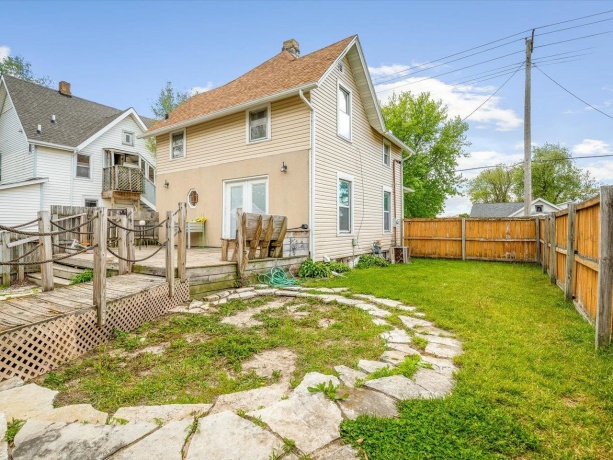 131 8th, SOUTH BELOIT, Illinois 61080, 2 Bedrooms Bedrooms, ,1 BathroomBathrooms,House,For Sale,8th,202602857