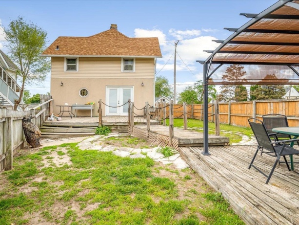 131 8th, SOUTH BELOIT, Illinois 61080, 2 Bedrooms Bedrooms, ,1 BathroomBathrooms,House,For Sale,8th,202602857