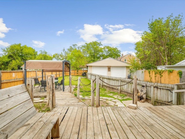 131 8th, SOUTH BELOIT, Illinois 61080, 2 Bedrooms Bedrooms, ,1 BathroomBathrooms,House,For Sale,8th,202602857