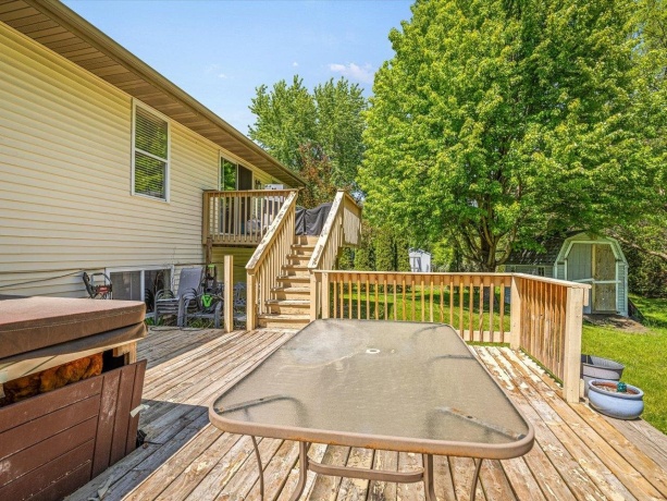 302 Picadilly, POPLAR GROVE, Illinois 61065, 3 Bedrooms Bedrooms, ,2 BathroomsBathrooms,House,For Sale,Picadilly,202602859
