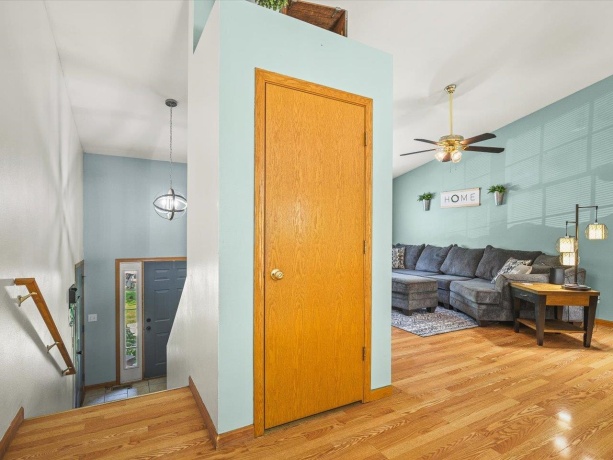302 Picadilly, POPLAR GROVE, Illinois 61065, 3 Bedrooms Bedrooms, ,2 BathroomsBathrooms,House,For Sale,Picadilly,202602859
