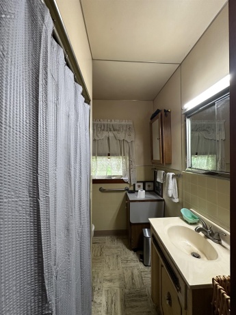 626 4TH, SAVANNA, Illinois 61074, 2 Bedrooms Bedrooms, ,2 BathroomsBathrooms,House,For Sale,4TH,202602860