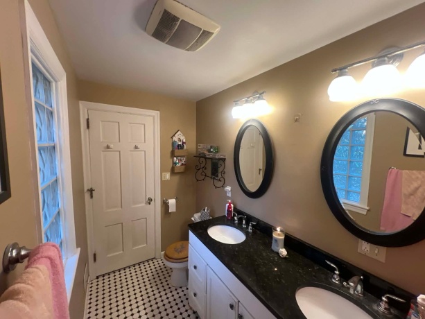 403 Highland, ROCKFORD, Illinois 61107, 3 Bedrooms Bedrooms, ,1 BathroomBathrooms,House,For Sale,Highland,202602659