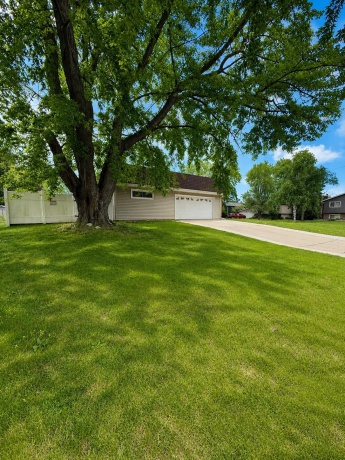 5412 Regency, ROCKFORD, Illinois 61114, 4 Bedrooms Bedrooms, ,2 BathroomsBathrooms,House,For Sale,Regency,202602861