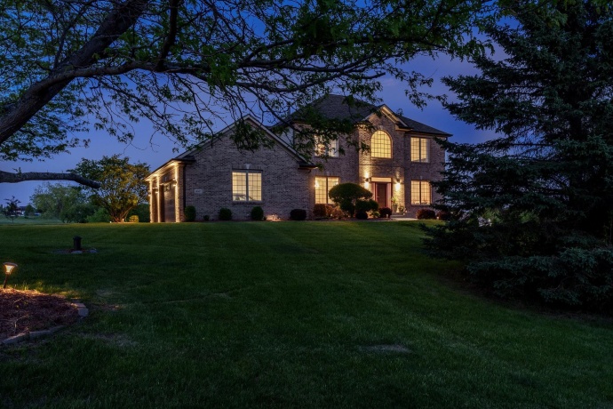 12807 Skyline, ROSCOE, Illinois 61073, 5 Bedrooms Bedrooms, ,3 BathroomsBathrooms,House,For Sale,Skyline,202602862