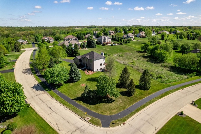 12807 Skyline, ROSCOE, Illinois 61073, 5 Bedrooms Bedrooms, ,3 BathroomsBathrooms,House,For Sale,Skyline,202602862