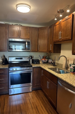 5201 Carriageway, ROLLING MEADOWS, Illinois 60008, 1 Bedroom Bedrooms, ,1 BathroomBathrooms,Condominium,For Sale,Carriageway,202602863