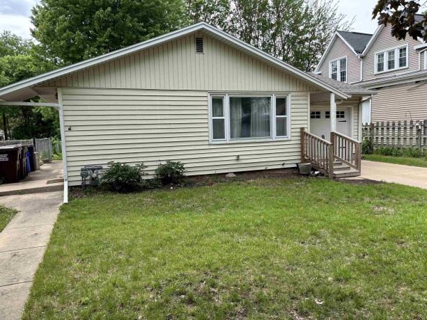2024 Cumberland, ROCKFORD, Illinois 61103, 2 Bedrooms Bedrooms, ,1 BathroomBathrooms,House,For Sale,Cumberland,202602864