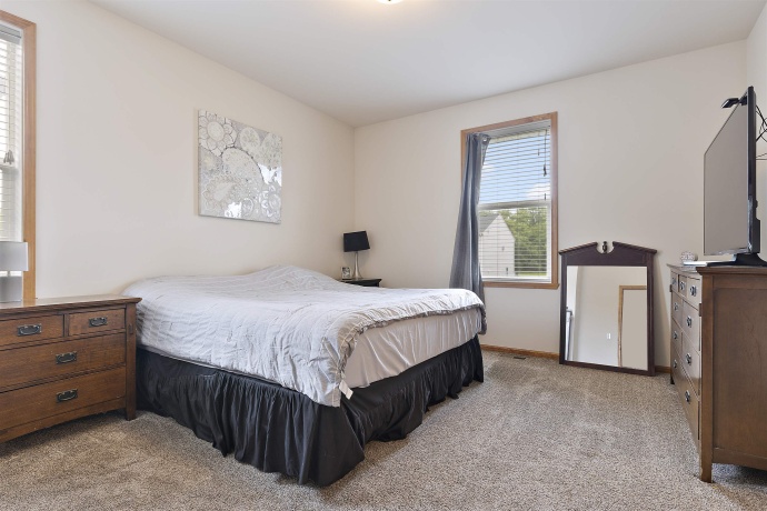 6424 Edgewood, MACHESNEY PARK, Illinois 61115, 4 Bedrooms Bedrooms, ,3 BathroomsBathrooms,House,For Sale,Edgewood,202602866