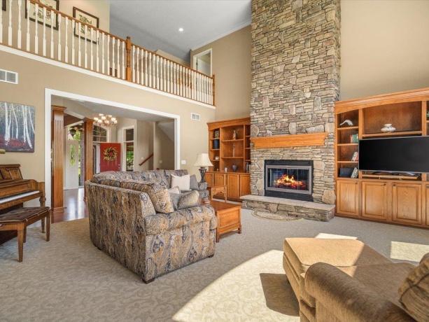13055 Promontory, ROSCOE, Illinois 61073, 4 Bedrooms Bedrooms, ,4 BathroomsBathrooms,House,For Sale,Promontory,202602867