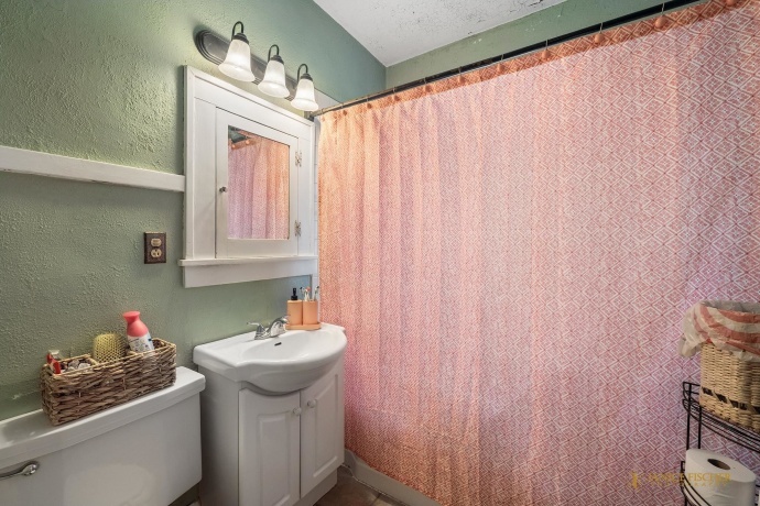 522 Rome, ROCKFORD, Illinois 61107, 2 Bedrooms Bedrooms, ,2 BathroomsBathrooms,House,For Sale,Rome,202601404