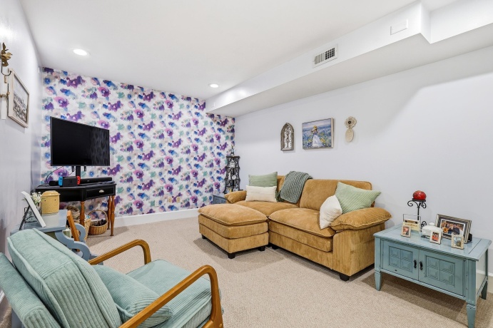 7 Copperwood Gap, GALENA, Illinois 61036, 3 Bedrooms Bedrooms, ,2 BathroomsBathrooms,House,For Sale,Copperwood Gap,202602868