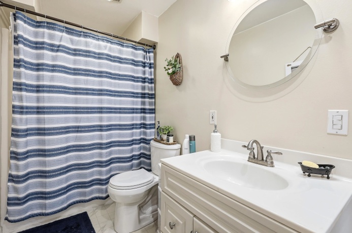 7 Copperwood Gap, GALENA, Illinois 61036, 3 Bedrooms Bedrooms, ,2 BathroomsBathrooms,House,For Sale,Copperwood Gap,202602868
