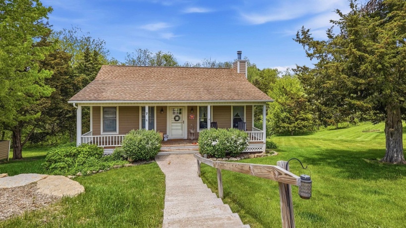 7 Copperwood Gap, GALENA, Illinois 61036, 3 Bedrooms Bedrooms, ,2 BathroomsBathrooms,House,For Sale,Copperwood Gap,202602868