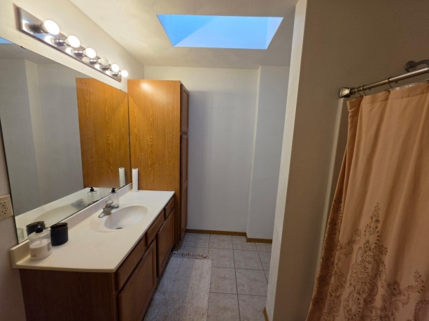 3809 Biltmore Chase, ROCKFORD, Illinois 61109, 3 Bedrooms Bedrooms, ,1 BathroomBathrooms,House,For Sale,Biltmore Chase,202602871